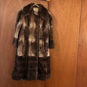 Fabulous fur coat - FINAL MARKDOWN